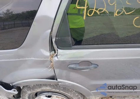 2007 Ford Escape Xlt/Xlt Sport z USA, uszkodzony, nr VIN 1FMCU03117KB07946